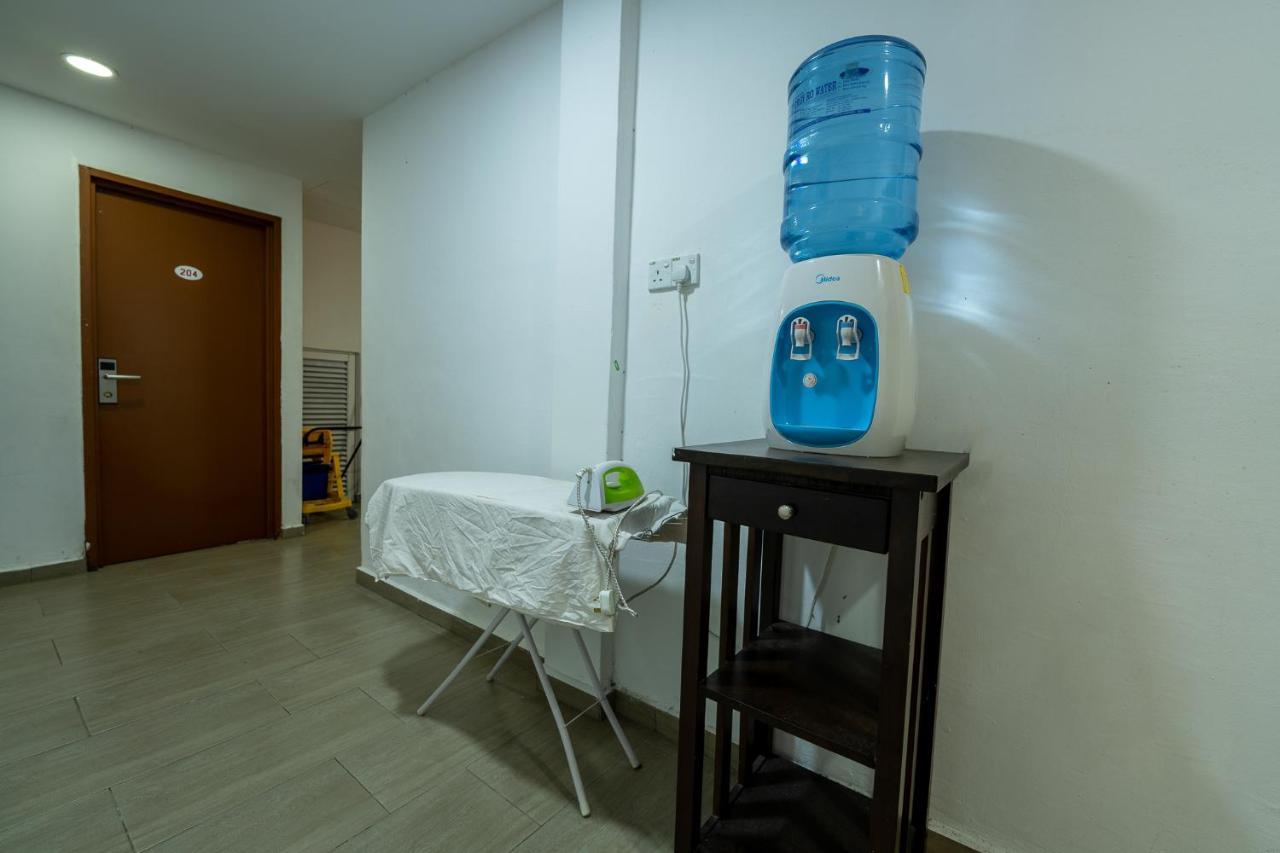 Mary J Hotel Family 10 Pax Room โกตาบารู ภายนอก รูปภาพ