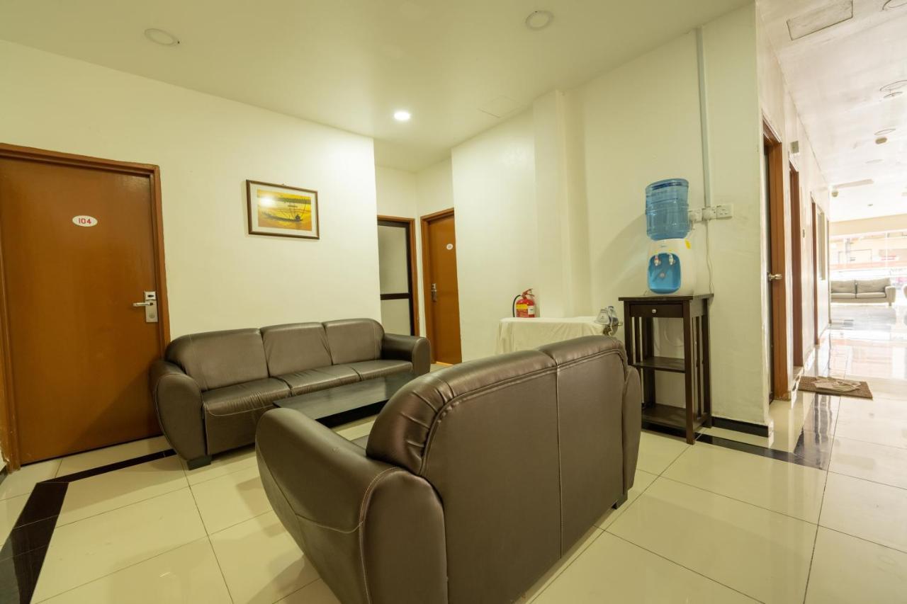 Mary J Hotel Family 10 Pax Room โกตาบารู ภายนอก รูปภาพ