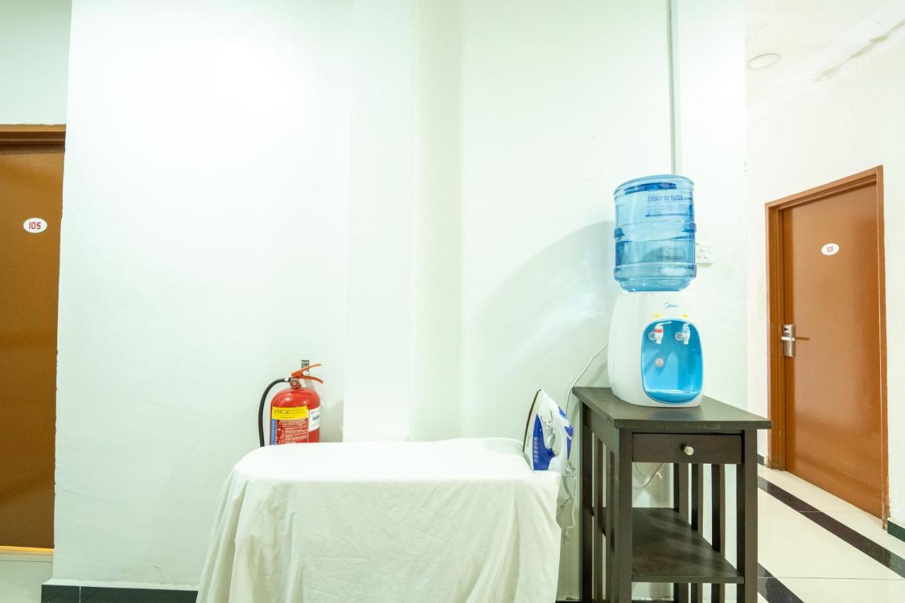 Mary J Hotel Family 10 Pax Room โกตาบารู ภายนอก รูปภาพ